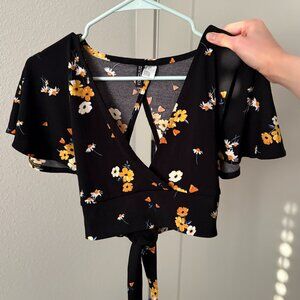 H&M Divided Black Floral Crop Top